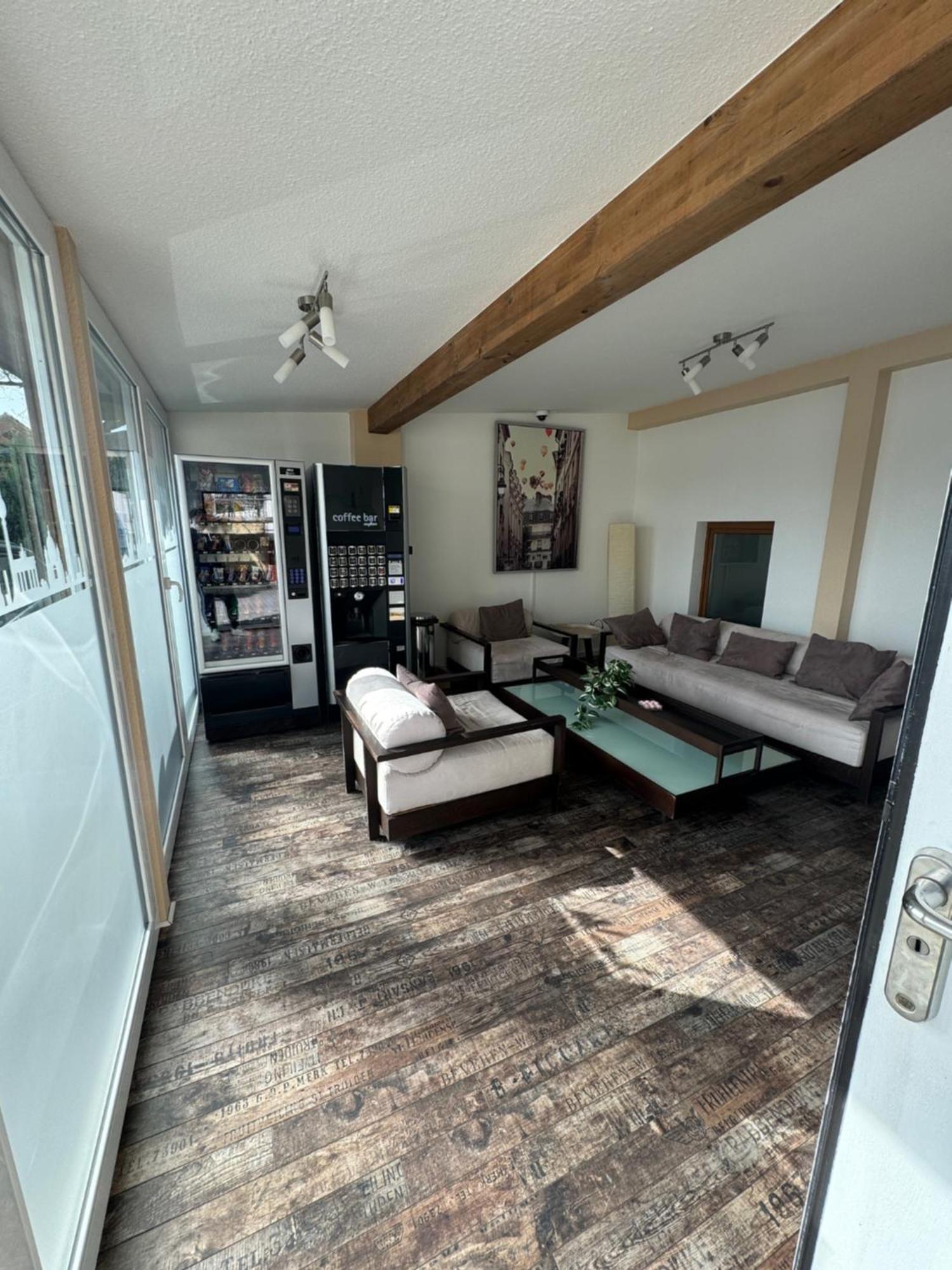 Skypension Schoenefeld Luaran gambar